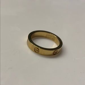 Cartier ‘Love’ ring!